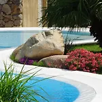 Mariposas Hotel 3*