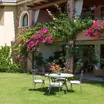 Mariposas Hotel 3*