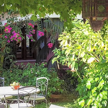 Mariposas Hotel 3*